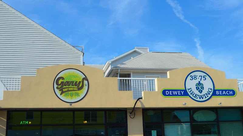 Gary's Dewey Beach Grill / 38° -75° Brewing